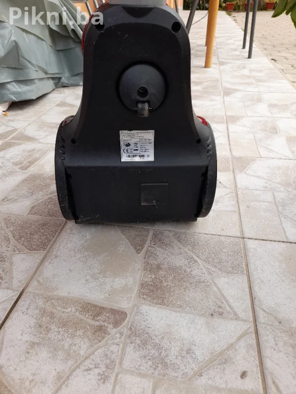 Dirt Devil Usisivač (M2818) - 2000W - Za dijelove/popravak
