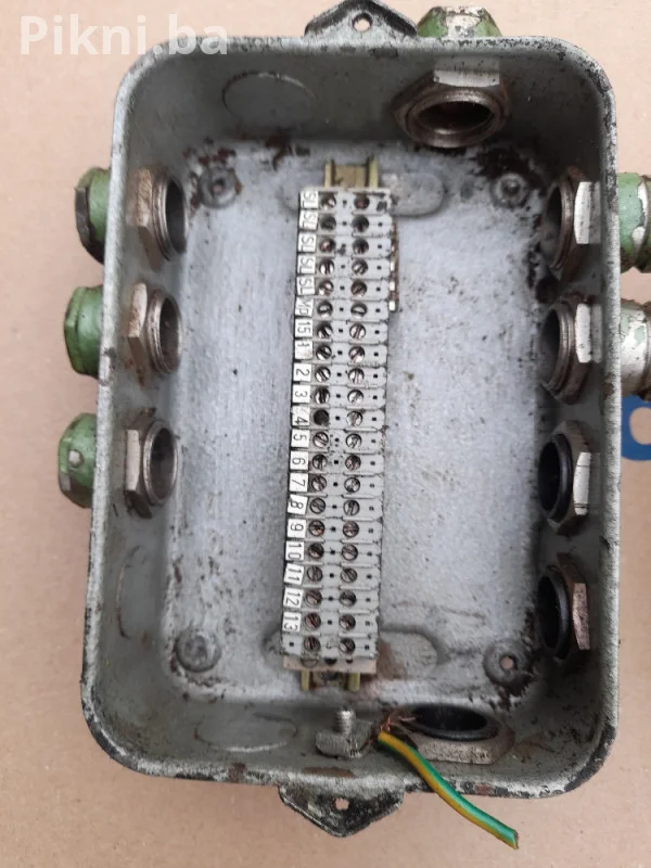 Ormarica kutija redna stezalka elektromotori kontaktor sklopka