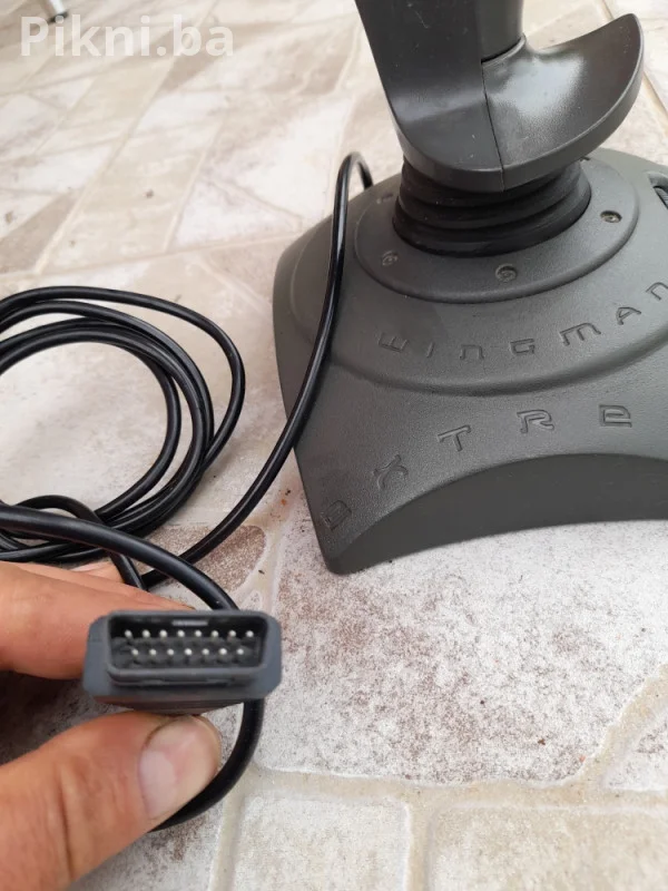Džojstik Logitech kontroler gamepad