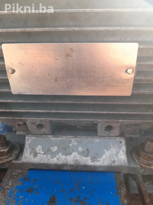 Profesionalna Drobilica / Mlin (Plastika, Voće) - 2.6kW