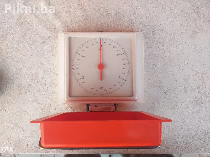 Stara Kuhinjska Vaga - Vintage Mehanička Vaga (Retro Stil)
