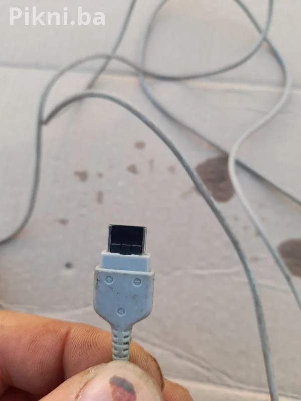 Orginalni samsung punjac 5v punjaci pretvaraci napona
