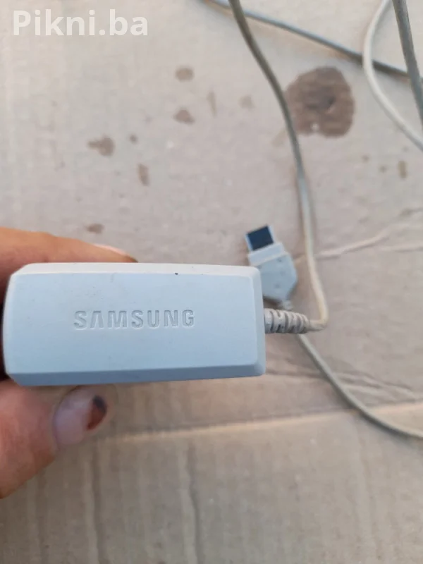 Orginalni samsung punjac 5v punjaci pretvaraci napona