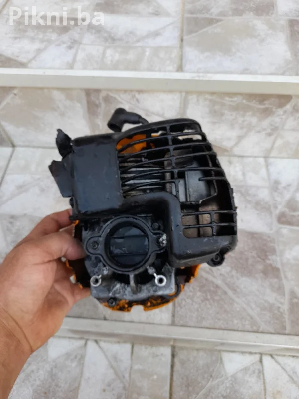 🚀  Oglas za prodaju: Motor za trimer McCULLOCH Mac 250B 🚀