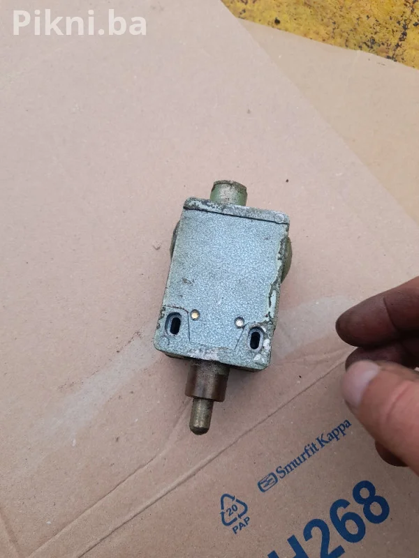 🛡️ NEUNIŠTIVI Industrijski Granični Prekidač - Liveni Aluminijum 🛡️