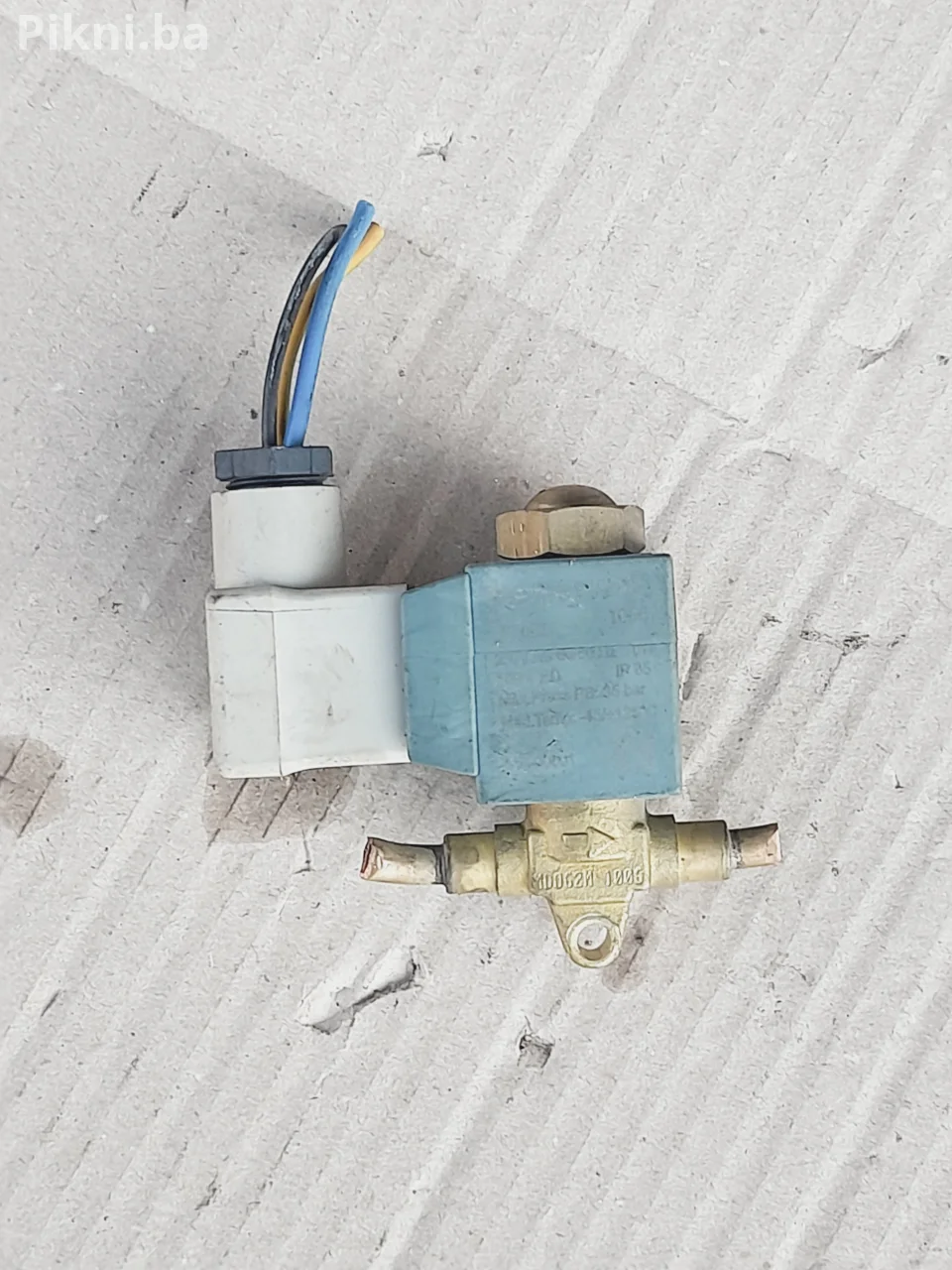 ⭐ Elektromagnetni ventil Honeywell - 230V - Ispravan ⭐