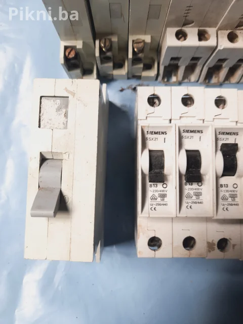 Set automatskih osigurača - Siemens, F&G (24 komada) 9