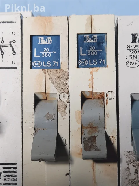 Set automatskih osigurača - Siemens, F&G (24 komada) 3