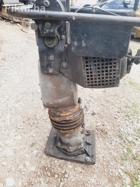 Vibracioni nabijač Ammann AVS 68 (2004) - Odličan motor Žaba skakavac vibro ploča 5