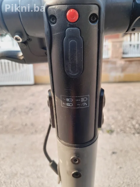 Električni trotinet romobil Wispeed T855 - bez punjača i.loša baterija 7