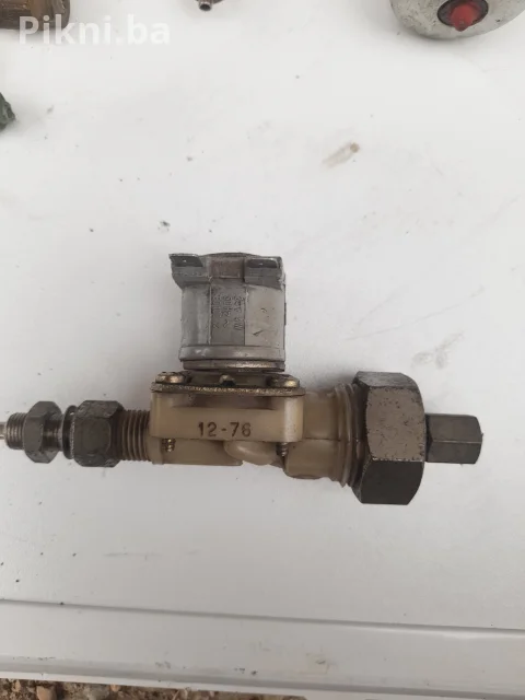 Elektromagnetni ventil 24V / 4W elektroventil sa priključcima