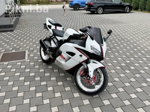 Honda cbr 1000rr 126kw vrhunsko stanje Zenica