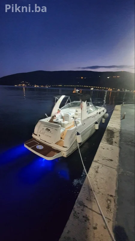 Jahta Sea Ray 275 Crna Gora
