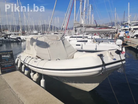 Gliser Maestral brodica /2x350ks /12 putnika/ 8,43m Hrvacka 4