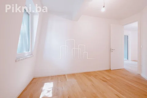 Apartman Bjelašnica sa dvije spavaće sobe i dva balkona Prodaja Trnovo 4