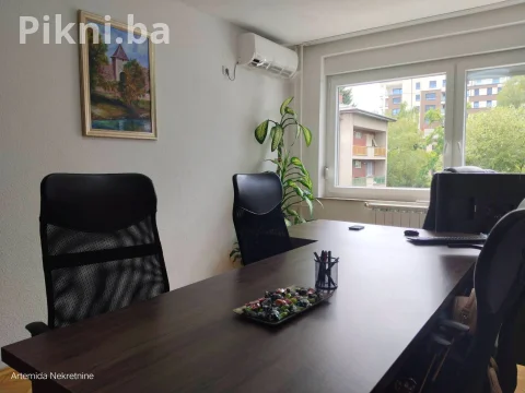 poslovni prostor – Centar, Srpska ulica Banja Luka 4