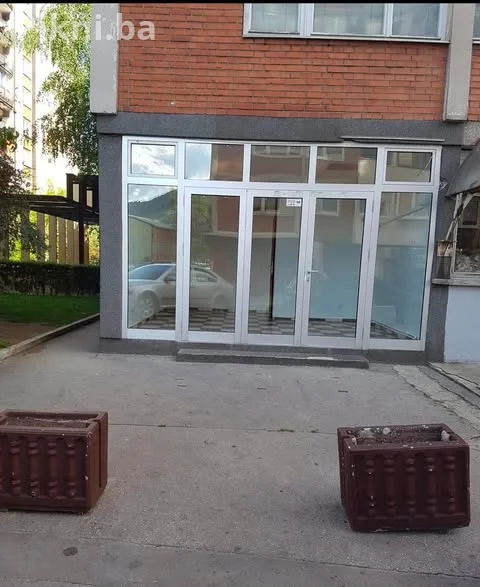 poslovni prostor površine 20 m² zenica 3