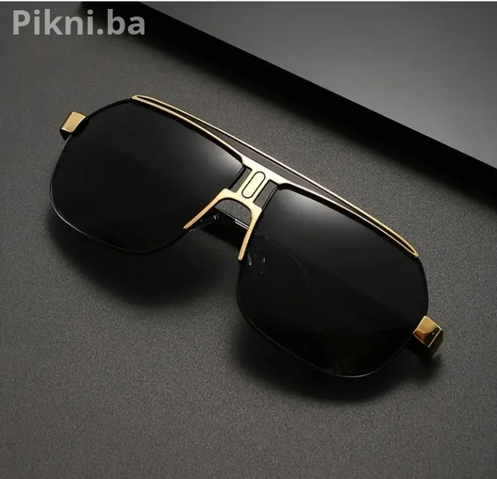 ✨ LUKSUZNI RETRO NAOČALE! Crno-Zlatni Metalni Okvir - VINTAGE Kvadratni Dizajn