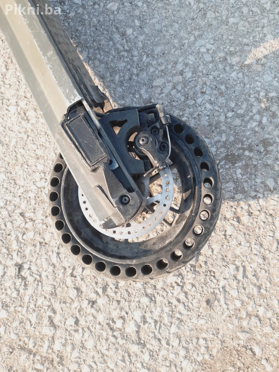 Električni trotinet romobil Wispeed T855 - bez punjača i.loša baterija