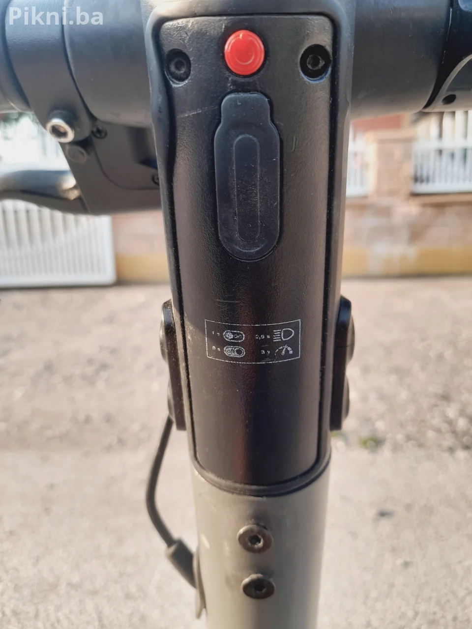 Električni trotinet romobil Wispeed T855 - bez punjača i.loša baterija