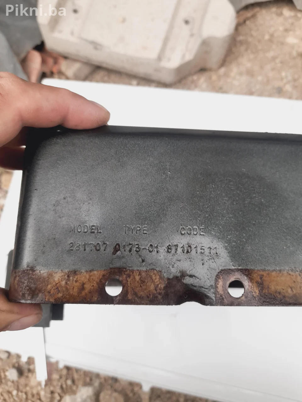 Oklop motora i poteznica Briggs & Stratton 12 HP I/C original starter