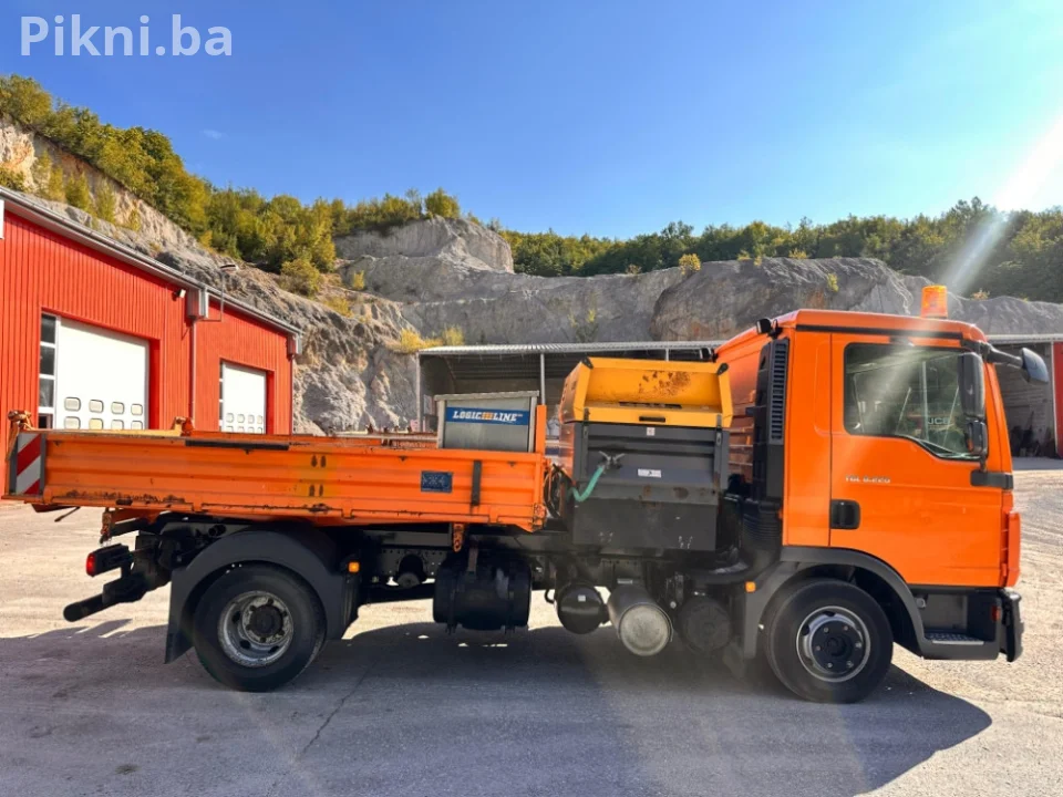 Kamion MAN 8.220 Kipper bužim