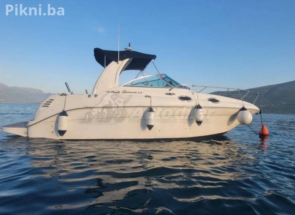 Jahta Sea Ray 275 Crna Gora