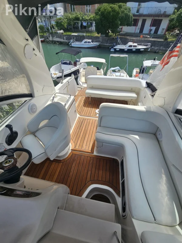 Jahta Sea Ray 275 Crna Gora