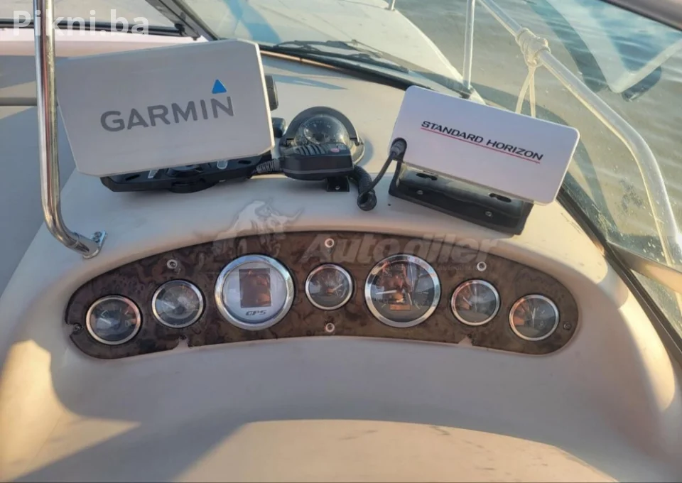 Jahta Sea Ray 275 Crna Gora