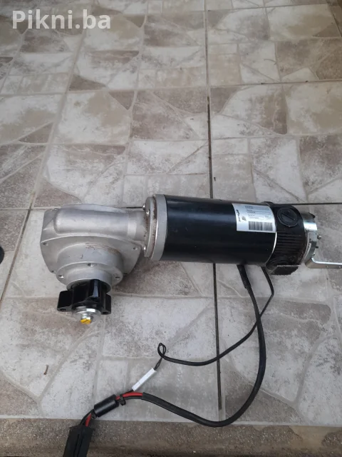 PERMOBIL DRIVE UNIT – POGONSKA JEDINICA – WARNER ELECTRIC elektro motor sa reduktorom 24 voltq 6