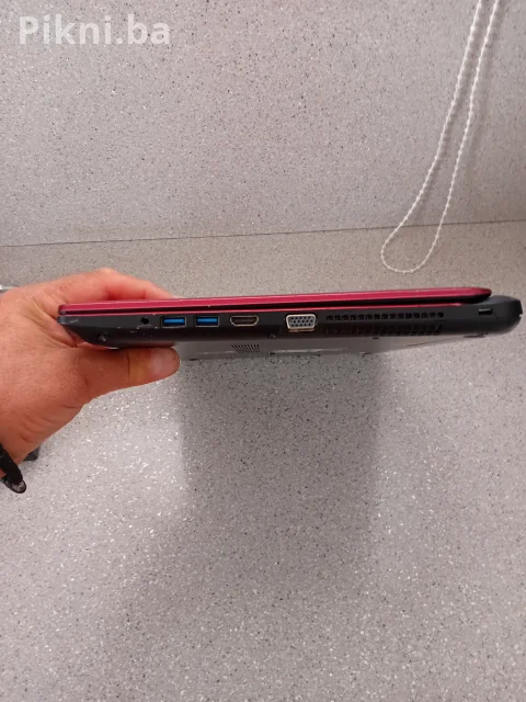 Laptop Toshiba Satellite L50D-B-146 (Uvoz iz Nemačke) - 15.6"