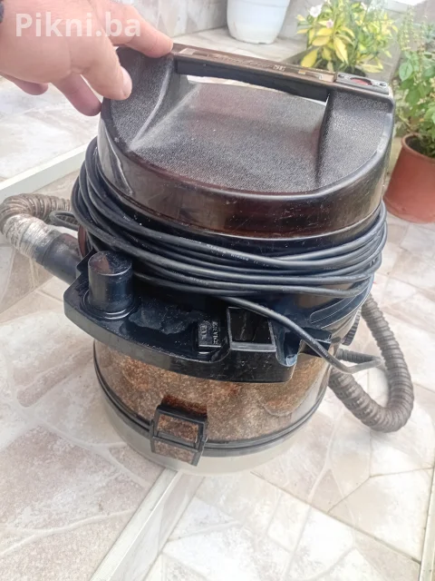 Rainbow D4G vodeni usisivač + Power Nozzle PN-1 elektročetka (Top stanje!)
