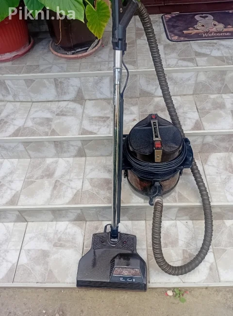 Rainbow D4G vodeni usisivač + Power Nozzle PN-1 elektročetka (Top stanje!)