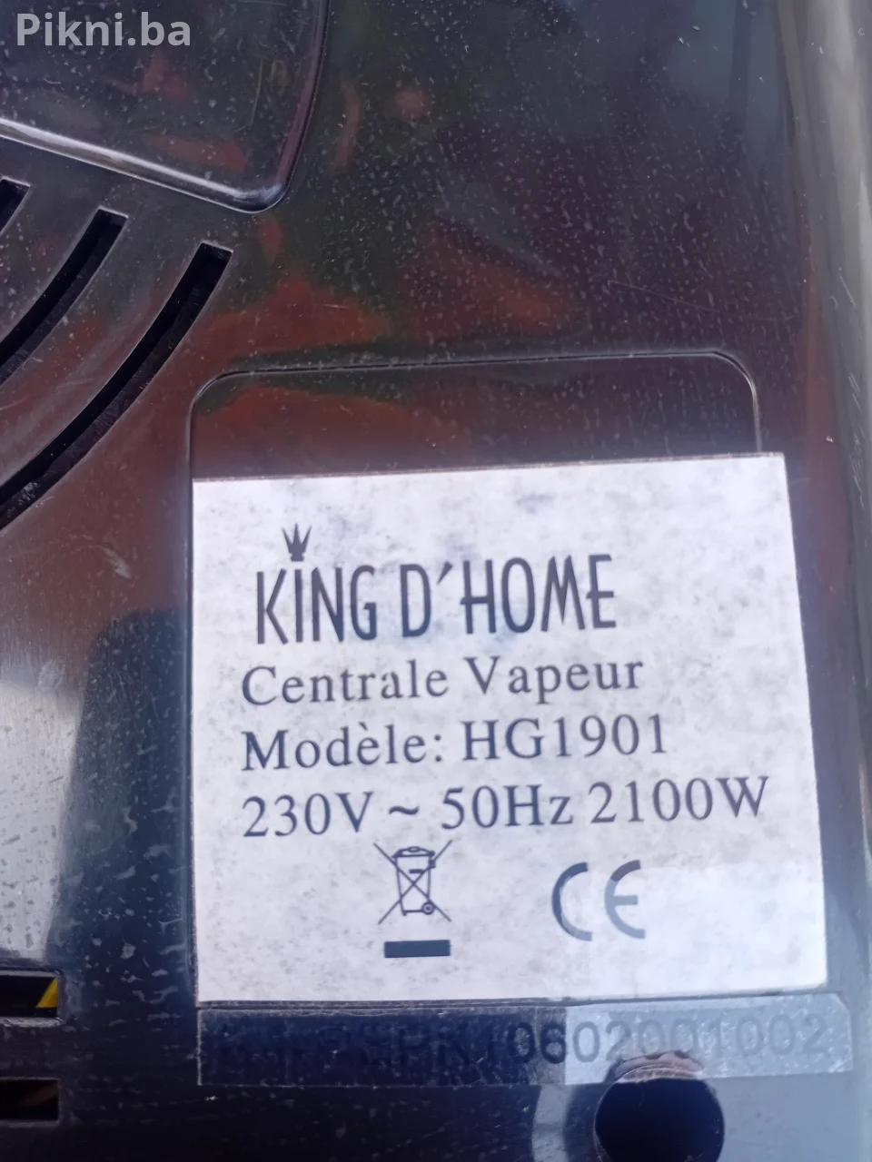 Prodaje se vrhunska profesionalna parna stanica (centrala za paru) King D'Home, model HG1901, snage 2100W.