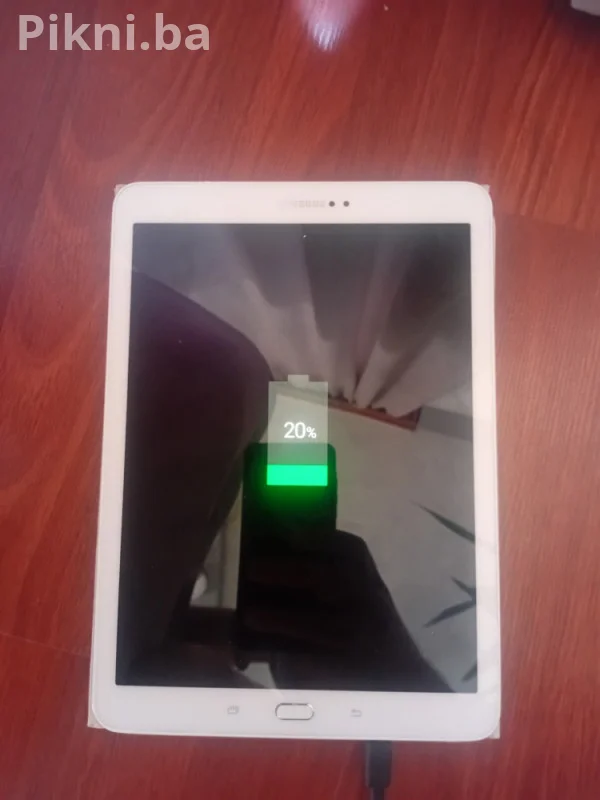 Samsung Galaxy Tab S2 9.7 (3GB/32GB) Kao nov + Org. futrola