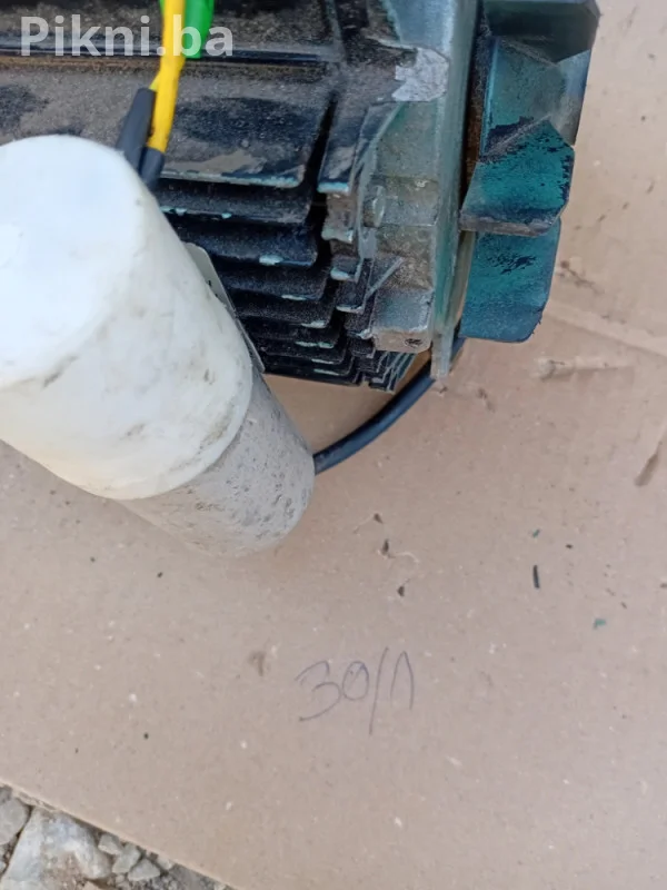 Elektromotor sa reduktorom Leroy Somer 0.37 kW (Odnos 30:1 - 50 o