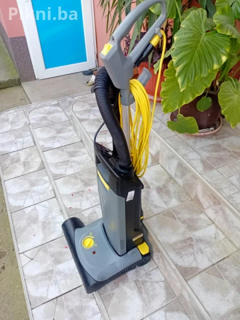 Profesionalni usisivač za tepihe KARCHER CV 38/2 Adv (2022.)
