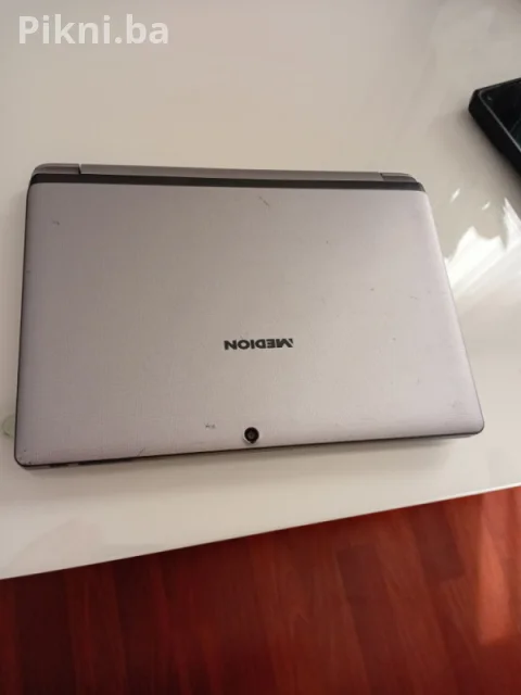 Medion Akoya E1240T 2 u 1 Tablet Laptop Za dijelove Servis 3