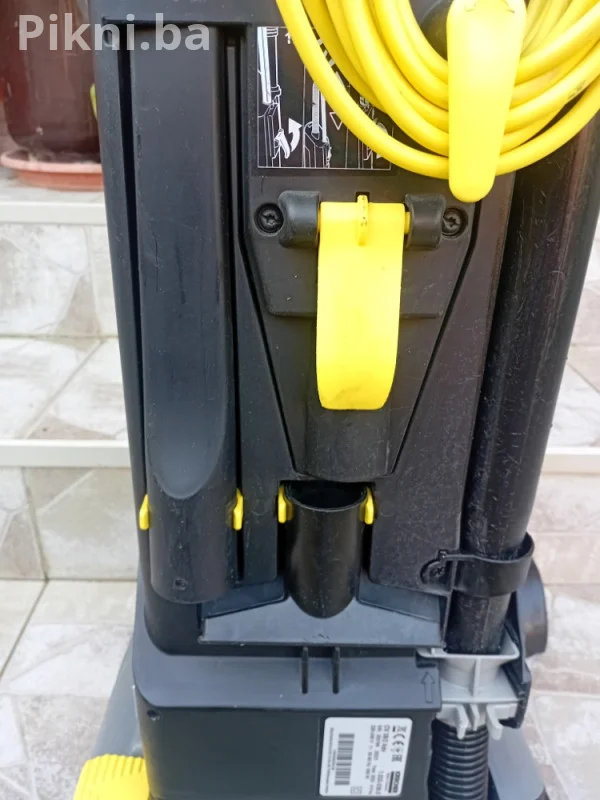 Profesionalni usisivač za tepihe KARCHER CV 38/2 Adv (2022.)