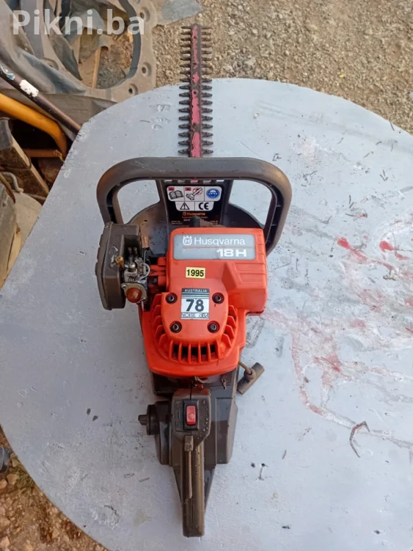 Husqvarna 18H motorne makaze za živicu (Made in USA) - 100% Ispravna