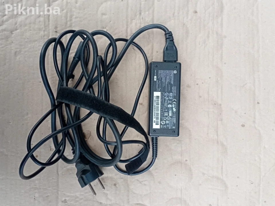 Originalni HP punjač 19.5V 3.33A 65W (Plavi pin) - Garancija ispravan