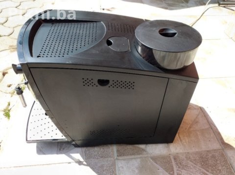 HITNA PRODAJA! Siemens EQ.5 / Vrhunski Automatski Aparat za Kafu 5