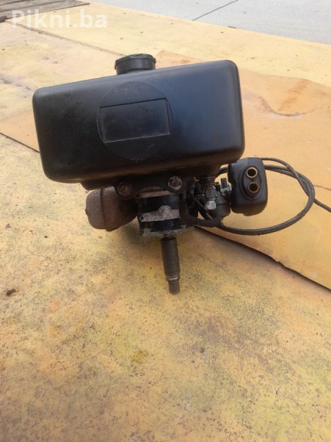 Motor za kosacicu tomos umo6 kosilice kosacice 180 KM