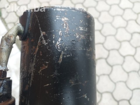 ISPRAVAN BOSCH Anlaser (Starter Motor) 12V - VW / Audi / Škoda (0 100 KM 7