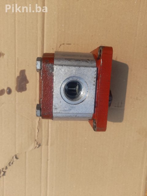 Hidraulična pumpa SALAMI original Italija (Zupčasta) hidraulika traktor bager skip 7