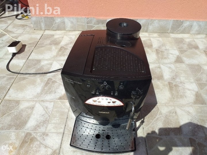 HITNA PRODAJA! Siemens EQ.5 / Vrhunski Automatski Aparat za Kafu