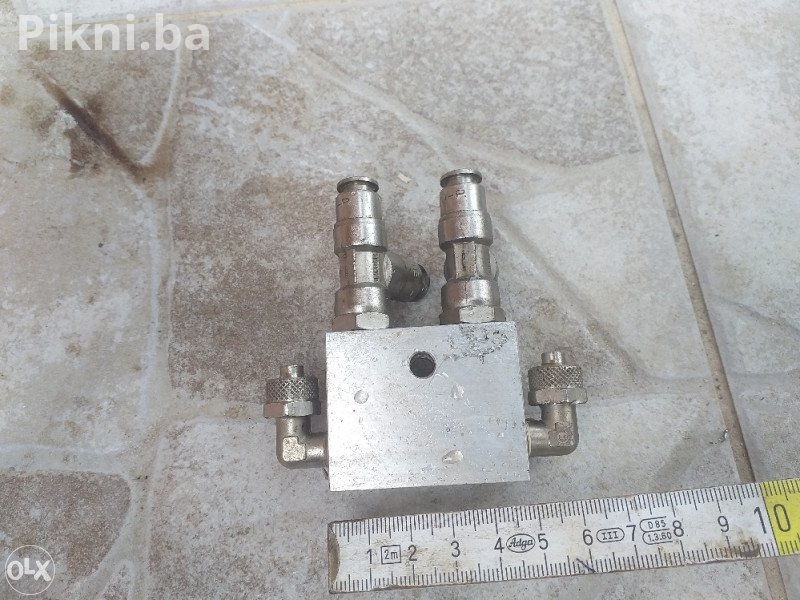 ⚙️ PNEUMATSKI RAZVODNI BLOK (MANIFOLD) SA BRZIM PRIKLJUČCIMA 8mm ⚙️