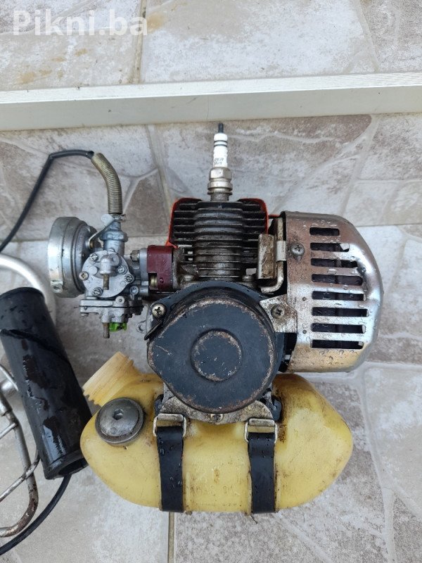 Motor Profesionalnog Trimera (G2C Model) - Sa Dobrom Kompresijom! 65 KM