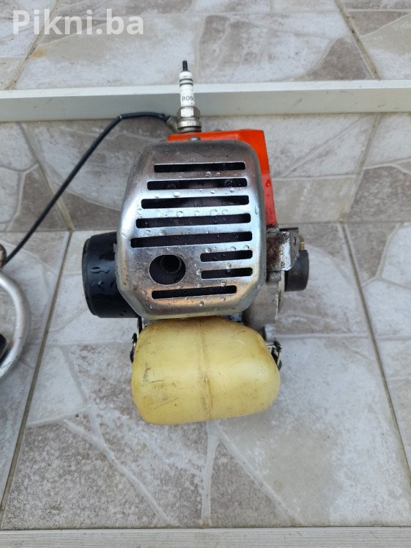 Motor Profesionalnog Trimera (G2C Model) - Sa Dobrom Kompresijom! 65 KM