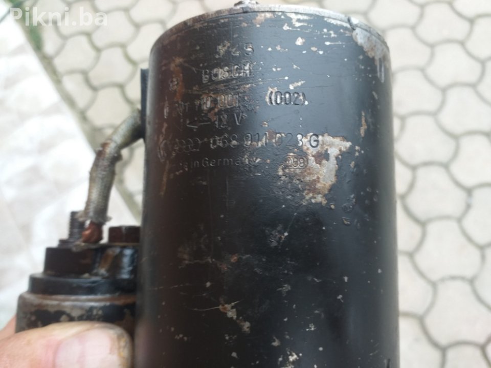 ISPRAVAN BOSCH Anlaser (Starter Motor) 12V - VW / Audi / Škoda (0 100 KM